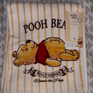 Disney Winnie the Pooh Bath Towel